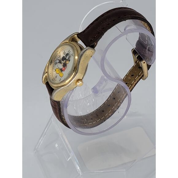 Vintage Quartz Mickey Mouse Watch for Her  Disney Memorabilia main image 4